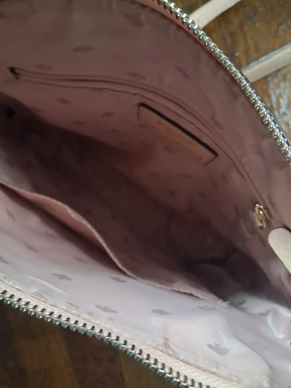 Kate Spade- Leather Crossbody Bag in Light Pink